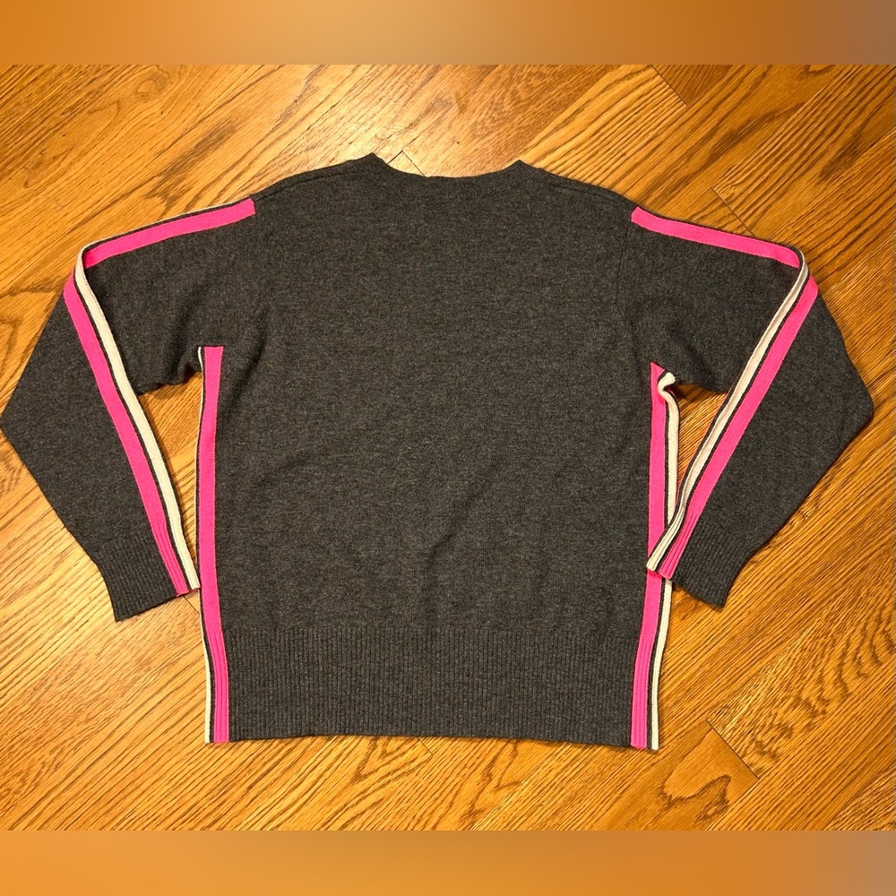 Aqua 100% Cashmere Sweater XS – Charcoal Gray with Hot Pink Stripe Detail - Picture 6 of 6
